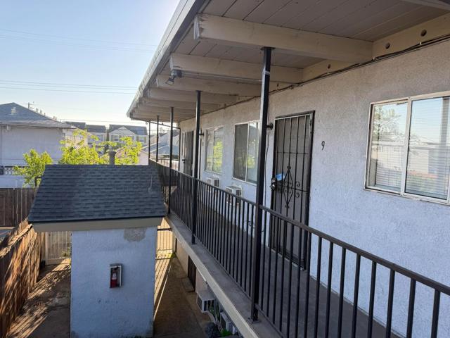 Image 3 of 10 For 2408 Empress Street