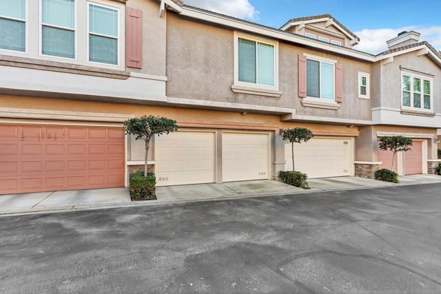 12035 World Trade Dr, San Diego CA: https://media.crmls.org/mediaz/eb2b07f5-aeca-42a8-ba4b-8f8ac4f56db0.jpg