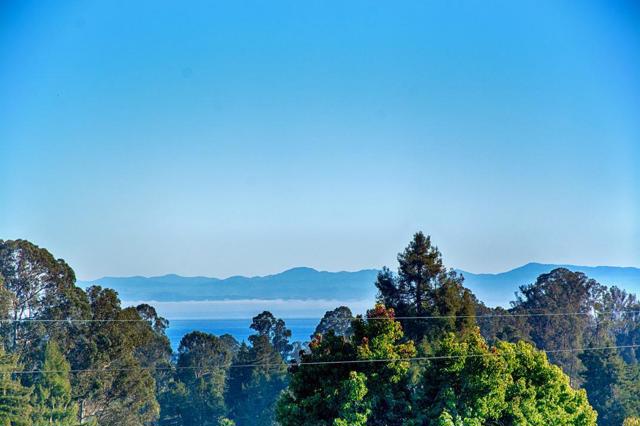 3510 Putter Drive, Soquel CA: https://media.crmls.org/mediaz/eb2b1592-3618-4d5b-b0c3-412b3cebc337.jpg