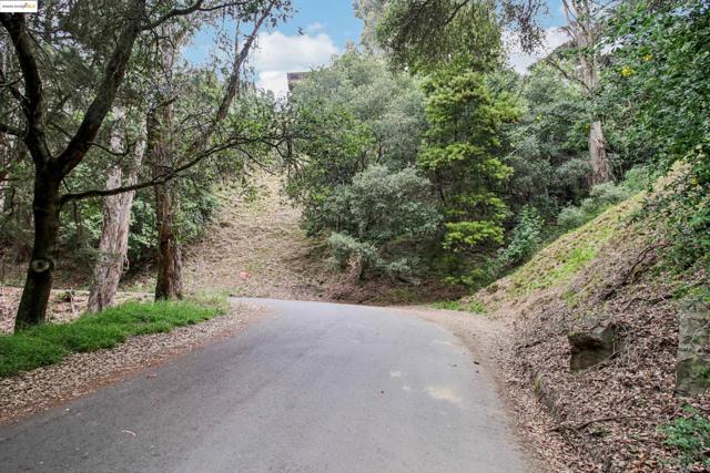 0 Girvin Dr, Oakland CA: https://media.crmls.org/mediaz/eb2b1987-ba72-424f-82c8-95621a2eff2b.jpg