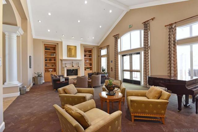 12376 Carmel Country Rd, San Diego CA: https://media.crmls.org/mediaz/eb2b5ed3-ffb3-4534-b2ab-22cf9dfbc8f8.jpg