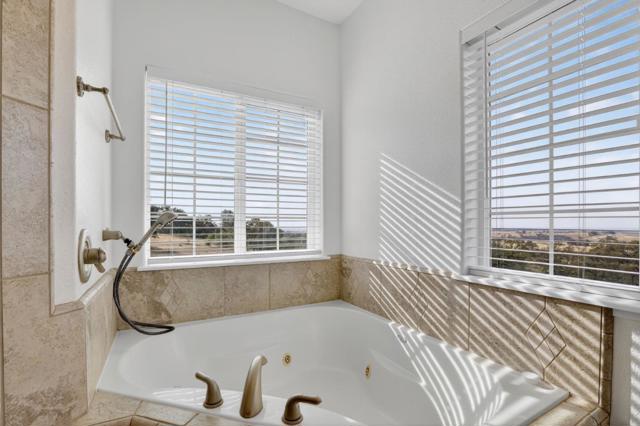 35 Blazeford Gulch, Oroville CA: https://media.crmls.org/mediaz/eb2b89a4-2933-40d5-b9a2-4664a4525c50.jpg