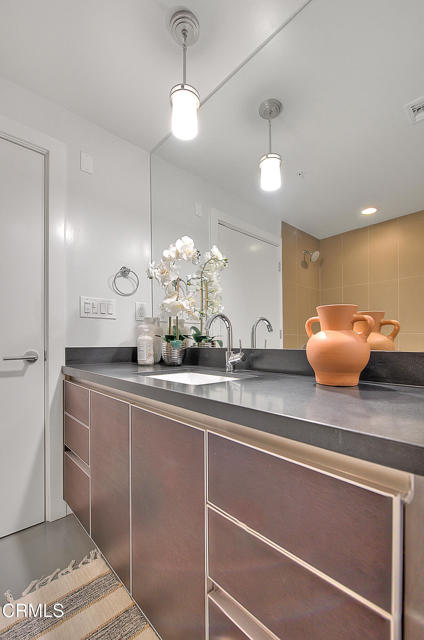 Detail Gallery Image 42 of 56 For 133 S Los Robles Ave #205,  Pasadena,  CA 91101 - 2 Beds | 2 Baths