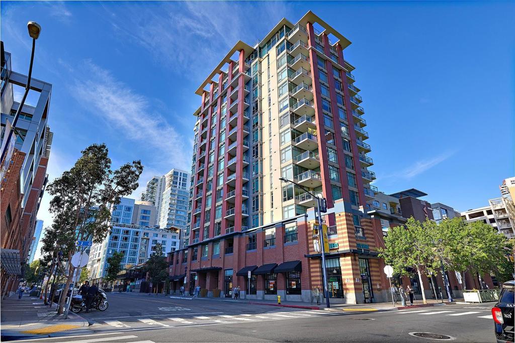 427 9th Ave - photo 3