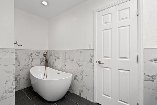 52 Mar Monte Avenue, La Selva Beach CA: https://media.crmls.org/mediaz/eb2c2db4-63f1-4c31-a114-50cf44493964.jpg