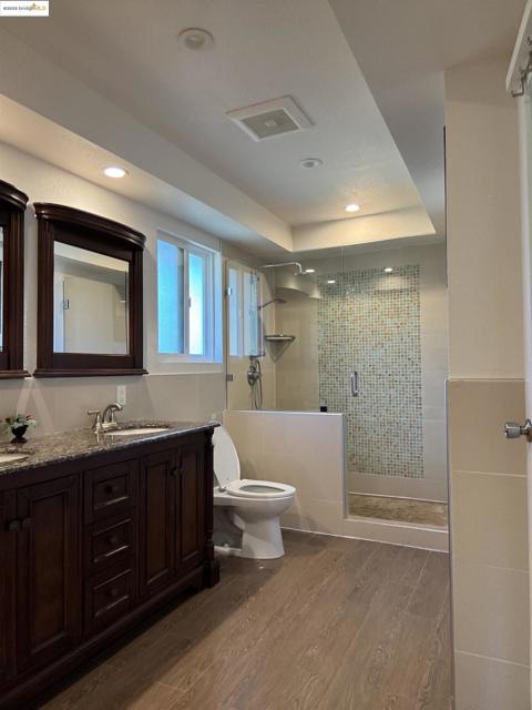 8 Juniper Way, Moraga CA: https://media.crmls.org/mediaz/eb2d55ce-416d-4ee4-b198-85a99ac52b1f.jpg