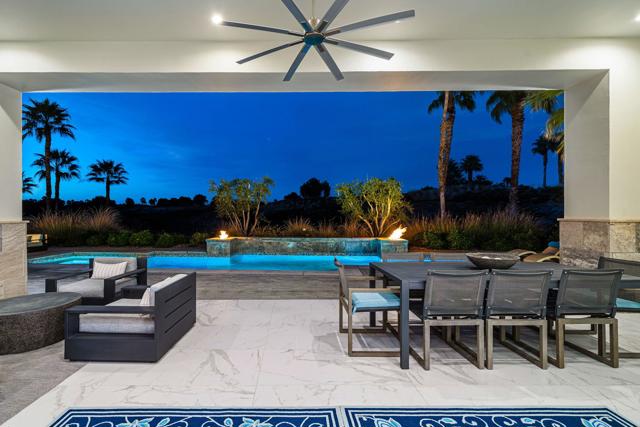 80840 Via Portofino, La Quinta CA: https://media.crmls.org/mediaz/eb2ed795-78a4-4c2a-bddc-1cc671794c03.jpg