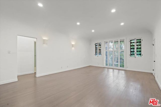 1218 N La Cienega Boulevard, West Hollywood CA: https://media.crmls.org/mediaz/eb2ee8be-b5bd-4f64-bcbc-a3ddef994244.jpg