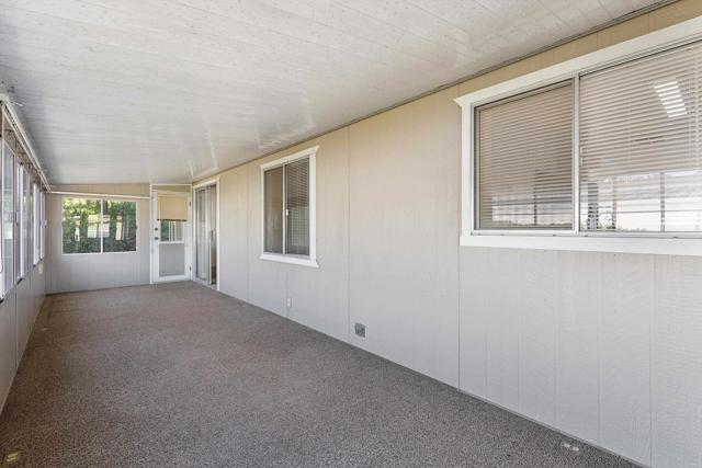 Detail Gallery Image 16 of 39 For 2130 Sunset Dr #55,  Vista,  CA 92081 - 2 Beds | 2 Baths