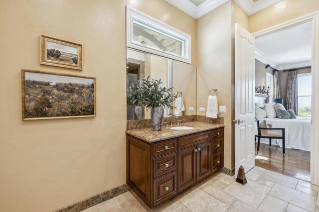 9540 Via Del Oro, Gilroy CA: https://media.crmls.org/mediaz/eb2f82a9-ee87-46c9-8f9f-4ab5430f8e4b.jpg