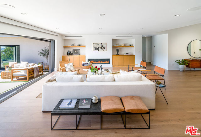 11288 DONA LISA Drive photo 8