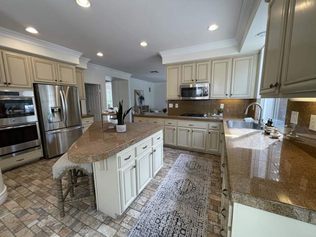 Detail Gallery Image 33 of 35 For 2776 W Canyon Ave, San Diego,  CA 92123 - 4 Beds | 3 Baths