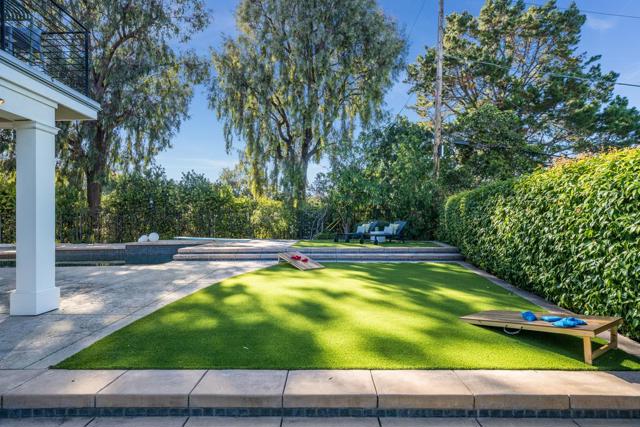 1455 Redwood Drive, Los Altos CA: https://media.crmls.org/mediaz/eb30da48-6440-4bce-a2c2-e791873e102e.jpg