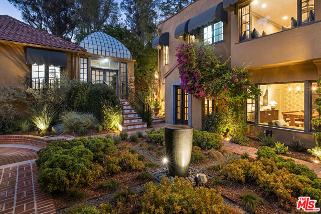 540 Mount Washington Drive, Los Angeles CA: https://media.crmls.org/mediaz/eb3149b7-1a24-4c1b-a0b1-956196f4c545.jpg