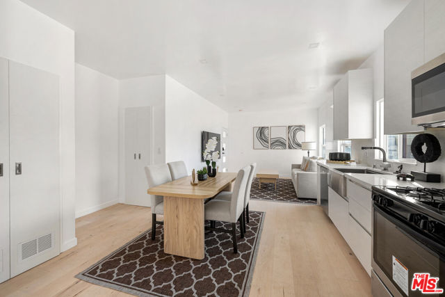 Drew Fenton | 117 W Channel Road Santa Monica CA | MLS: 7022860
