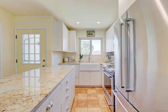 1982 Fairlee, Encinitas CA: https://media.crmls.org/mediaz/eb3293a2-b853-43ce-990d-617f175e2e52.jpg