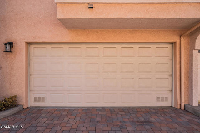 5200 White Oak Avenue, Encino CA: https://media.crmls.org/mediaz/eb32c59d-f5ab-4c15-8bc0-d5d727ddd707.jpg