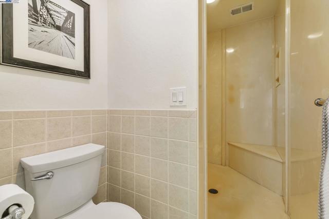 41519 Apricot Ln, Fremont CA: https://media.crmls.org/mediaz/eb33b41b-2e27-4656-b64f-c1c9378b7cff.jpg