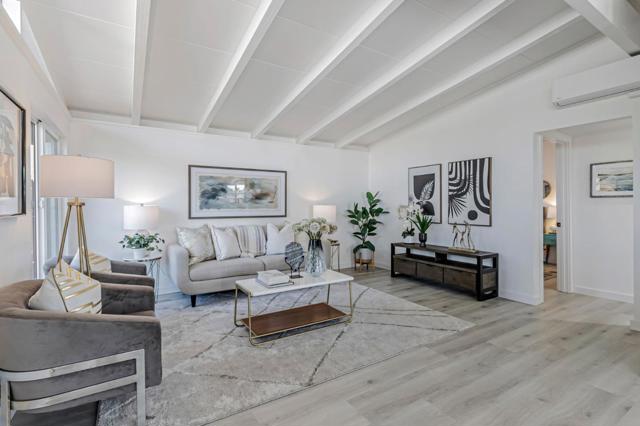 761 Lakeknoll Drive, Sunnyvale CA: https://media.crmls.org/mediaz/eb3487a2-19ba-481d-a93d-4625d17a767d.jpg