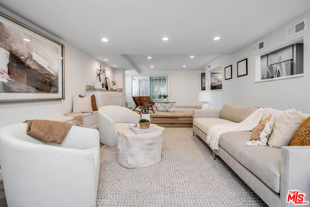 441 N Oakhurst Drive #203