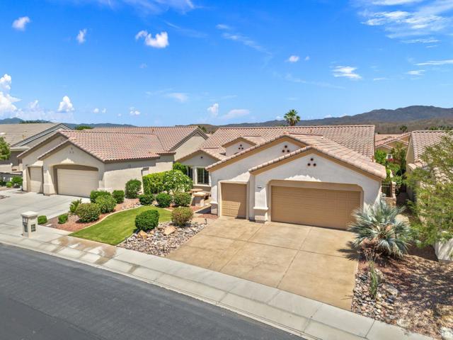 78688 Sunrise Canyon Avenue, Palm Desert CA: https://media.crmls.org/mediaz/eb35afd1-635d-4cc0-988b-b6a39646e663.jpg
