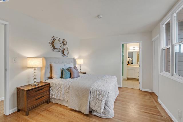 30847 Prestwick Ave, Hayward CA: https://media.crmls.org/mediaz/eb35e7f8-9b27-47d1-b311-d22e0327c6ac.jpg
