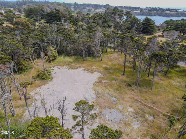 45465 Pacifica Drive, Caspar CA: https://media.crmls.org/mediaz/eb3703f5-c092-4197-b429-2ea6c0f99ee8.jpg