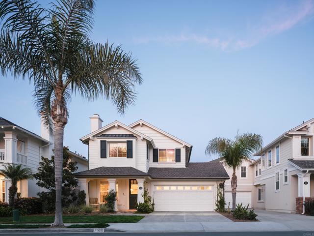 Detail Gallery Image 2 of 14 For 7020 Whitewater St, Carlsbad,  CA 92011 - 4 Beds | 2/1 Baths
