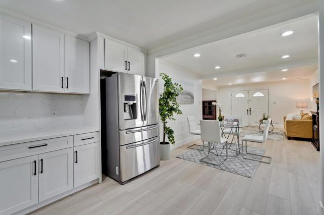 764 4th Avenue, Redwood City CA: https://media.crmls.org/mediaz/eb386f7f-5278-41b9-ba73-ad450308d464.jpg