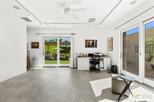526 W Chino Canyon Road, Palm Springs, CA 92262