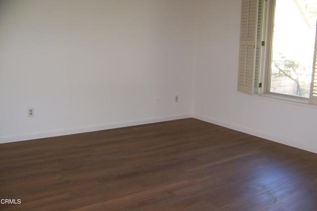 40036 Village 40, Camarillo CA: https://media.crmls.org/mediaz/eb38a303-a2f9-4c3e-bd1a-5f47f9c92ef7.jpg