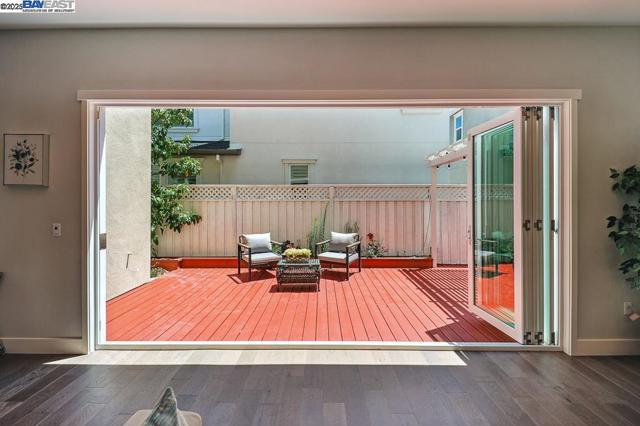 8360 Marine Way, Newark CA: https://media.crmls.org/mediaz/eb391737-617d-4eda-bb38-8df11ab707c5.jpg