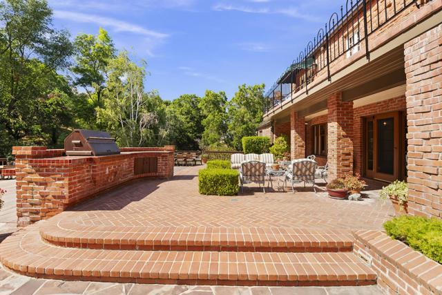12359 Farr Ranch Road, Saratoga CA: https://media.crmls.org/mediaz/eb394d2b-f6af-4ef1-8fcd-d9aaae5c32e1.jpg