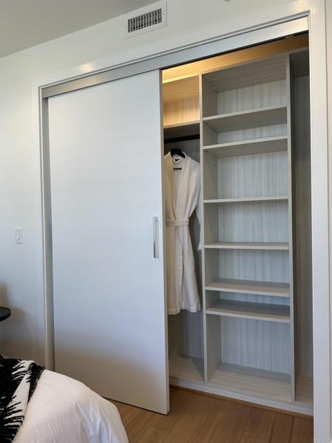 2nd bedroom California Closets