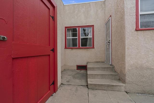 3304 33rd St, San Diego CA: https://media.crmls.org/mediaz/eb3a6098-b64e-492f-957b-694e3803c082.jpg