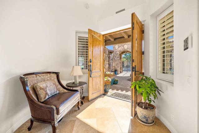 57895 Stone Creek E Trail, La Quinta CA: https://media.crmls.org/mediaz/eb3a8a3d-0f42-4757-95f4-b695f331ef17.jpg