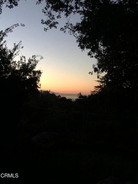 2880 Holliston Avenue, Altadena CA: https://media.crmls.org/mediaz/eb3c176b-9521-4287-b9fd-4515bba5f587.jpg