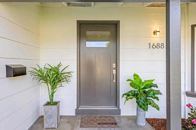 1688 Grizilo Drive, San Jose CA: https://media.crmls.org/mediaz/eb3c2611-7fe1-4b1e-84c3-3b460818eb72.jpg