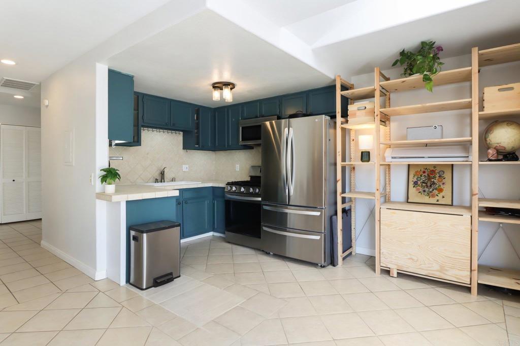 503 Tremont Street - photo 12