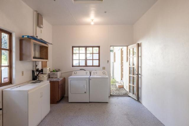 90 Harper Canyon Road, Salinas CA: https://media.crmls.org/mediaz/eb3c4345-f074-472e-b164-207e09d8f092.jpg