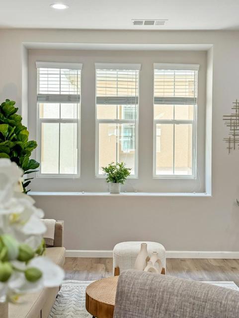 343 Williams Way, Hayward CA: https://media.crmls.org/mediaz/eb3c5220-7652-4a3e-a3a9-9e2633b5bdbf.jpg