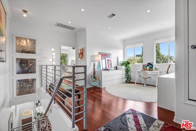 1153 N Formosa Avenue, Los Angeles CA: https://media.crmls.org/mediaz/eb3ce767-97dd-490a-85c7-fc66600f70e7.jpg