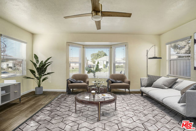 2046 W 112th Street, Los Angeles CA: https://media.crmls.org/mediaz/eb3dc298-7fa1-4b36-9d73-c212324575e9.jpg