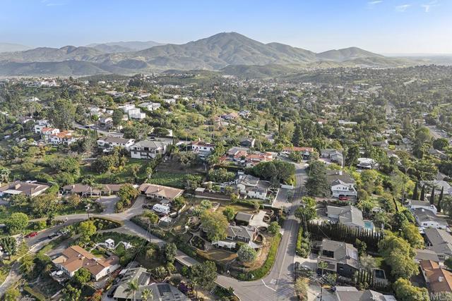 Detail Gallery Image 12 of 73 For 10945 Puebla Dr, La Mesa,  CA 91941 - 3 Beds | 2/1 Baths