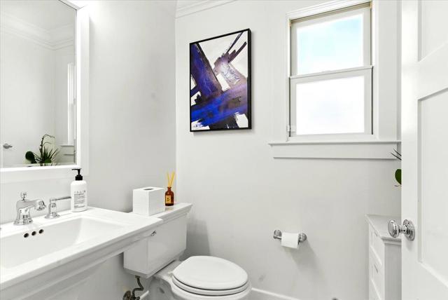 16218 George St, Los Gatos CA: https://media.crmls.org/mediaz/eb3e6817-9c81-4d91-a3ea-d7c3a4348665.jpg