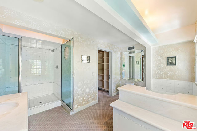 1350 Belfast Drive, Los Angeles CA: https://media.crmls.org/mediaz/eb3ed0c2-0190-4d7d-8580-2f9fb8cfe5f4.jpg