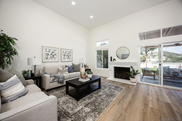 17636 Azucar Way, San Diego CA: https://media.crmls.org/mediaz/eb3f4c58-f0e9-4a87-9eed-ee9fd7b5866b.jpg