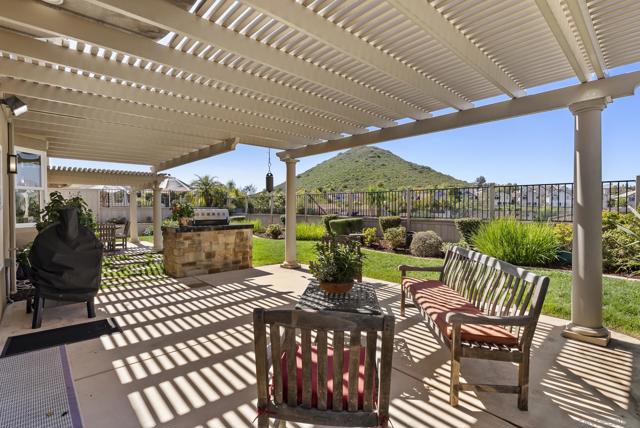 Image 47 of 61 For 18658 Locksley St