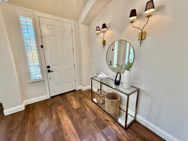 1164 Lexington Way, Livermore CA: https://media.crmls.org/mediaz/eb3f86a1-97a7-42c2-8fe0-05e222408bfd.jpg
