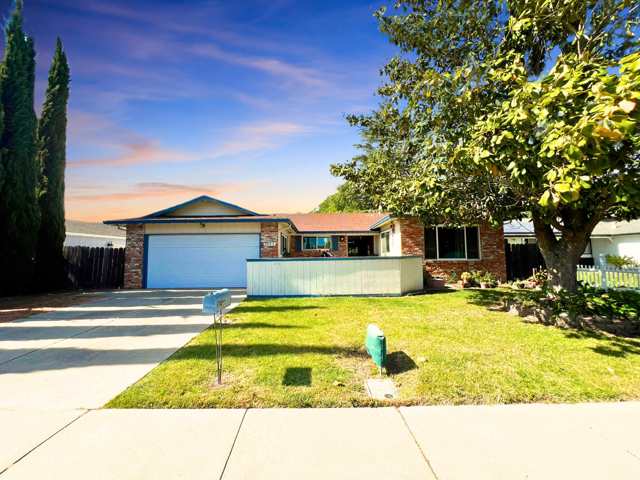 3025 Monticello Dr, Stockton CA: https://media.crmls.org/mediaz/eb3fc5b4-9e12-4d1c-bec3-2e67d50a66b6.jpg
